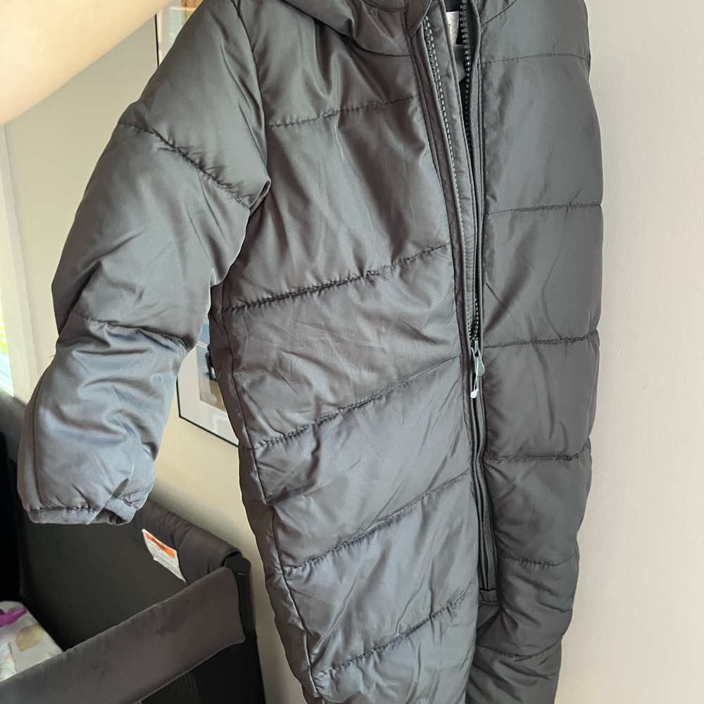 GAP Charcoal Hooded Puffer Jacket - Picture 2 of 7
